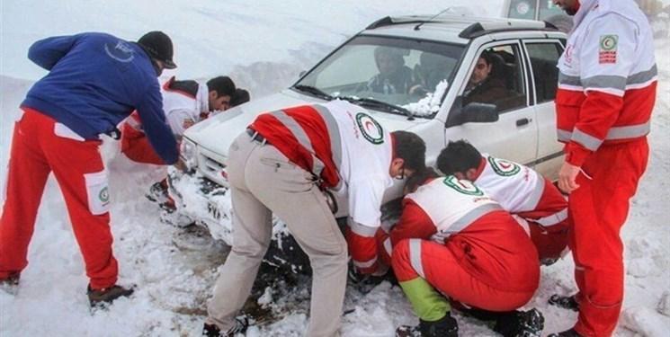 آمادگی بیش از 1200 پایگاه امداد جاده ای هلال احمر برای زمستان آمادگی بیش از 1200 پایگاه امداد جاده ای هلال احمر برای زمستان